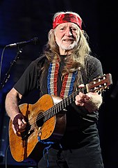 Willie_Nelson_at_Farm_Aid_2009_(cropped).jpg
