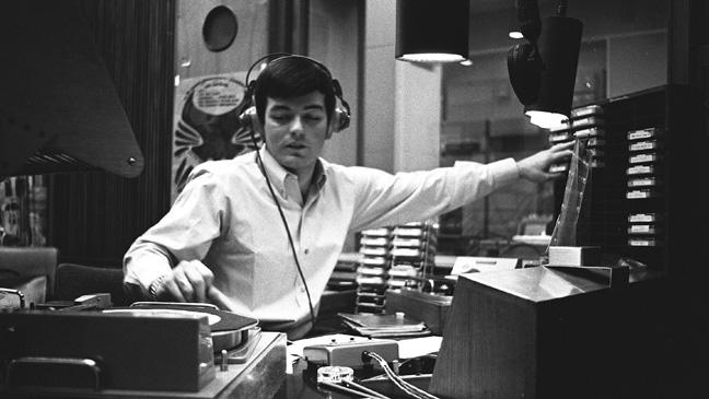 tony-blackburn-presents-the-breakfast-show-the-first-programme-on-the-new-radio-1-136400770109903901-150929172357.jpg